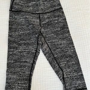 Lululemon Wunder Under Crop Pants